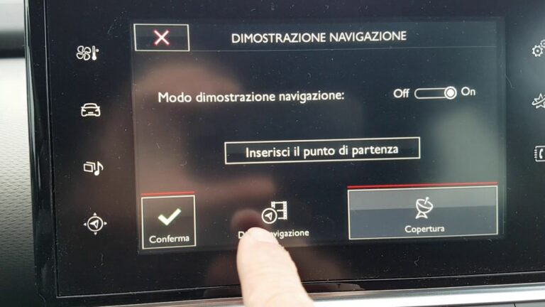 Sistema di navigazione avanzato per Opel Combo: Guida Ottimizzata
