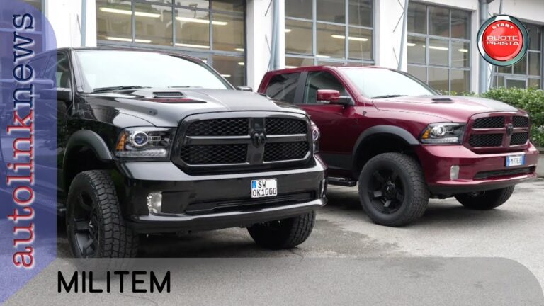 Materiali pregiati degli interni della Jeep Grand Cherokee