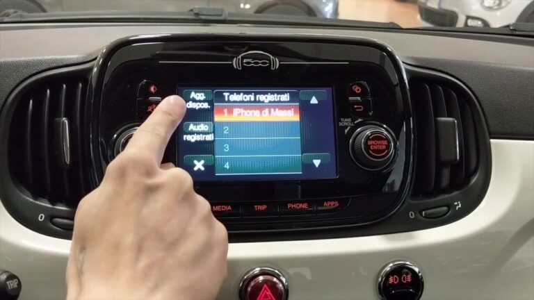 Guida alla Configurazione Personalizzata dell’Infotainment su Fiat 500L