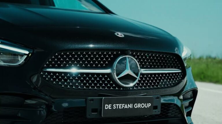 Eleganza e Dinamismo: Le Linee Fluide della Mercedes-Benz B-Class