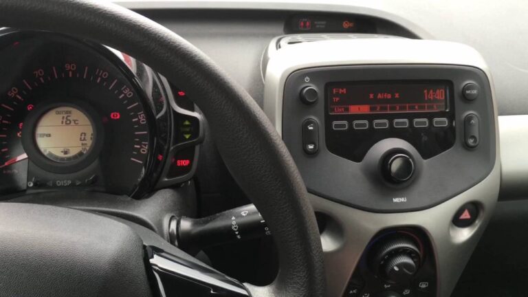 Guida alla Connessione Bluetooth per Citro&euml;n C1