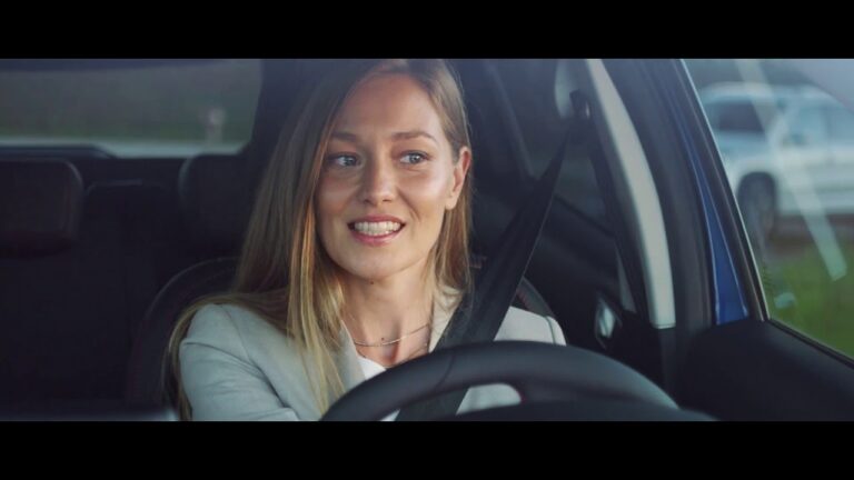 Sedili Regolabili Ford Fiesta: Comfort e Praticit&agrave; in Movimento